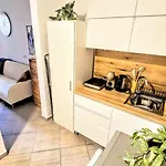 Апартамент Superior With Terrace In 4star Life