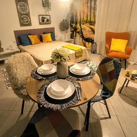 Superior With Terrace In 4star Life Μπάνσκο